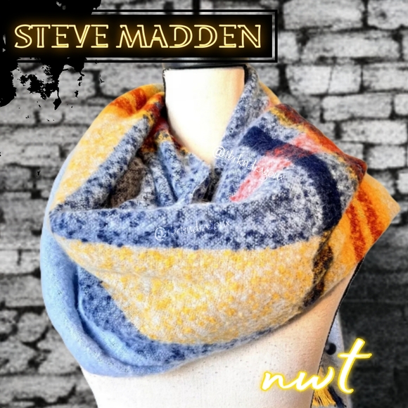 NWT Steve Madden Plaid Blanket Scarf Blue Grey White Yellow Holiday Scarf - Picture 3 of 16
